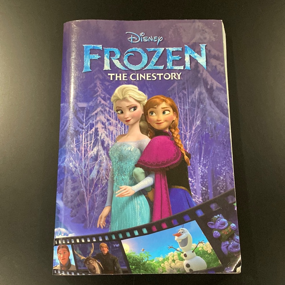 Frozen: The Cinestory - Paperback Graphic Novel